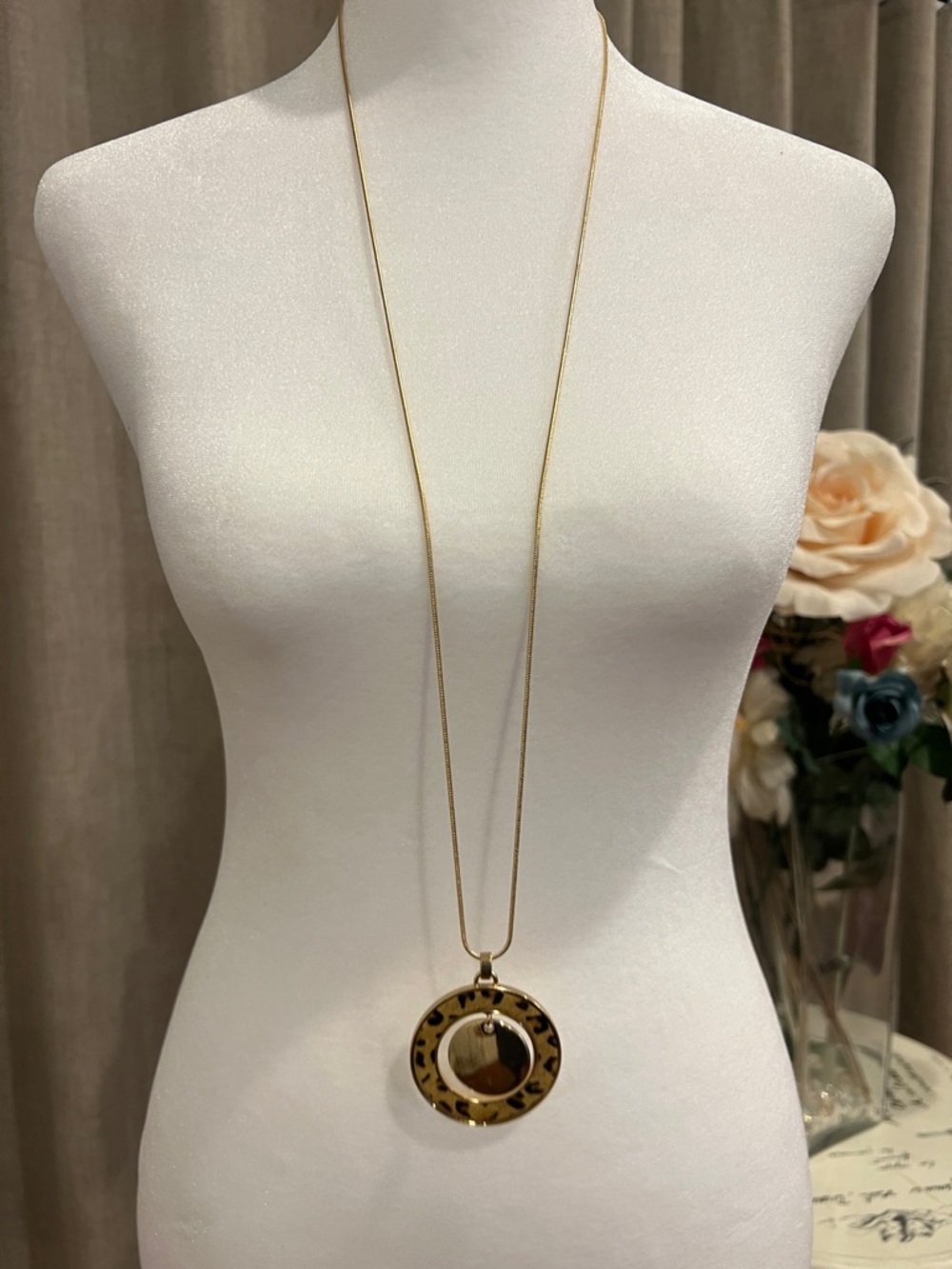 Nine West Gold Long Pendant Necklace with Leopard Ring Accent - Picture 3 of 7